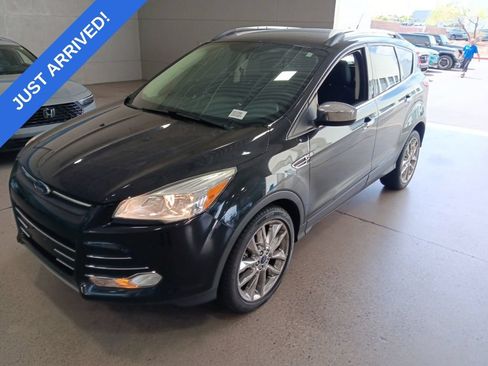 Used 2015 Ford Escape SE w/ SE Chrome Package FWD image 1