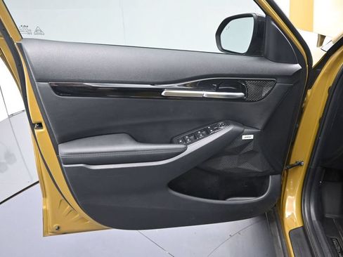 Certified 2024 Kia Seltos SX AWD/4WD image 17