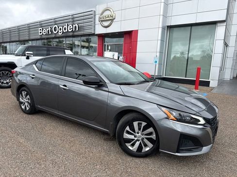 Certified 2024 Nissan Altima 2.5 S FWD image 1