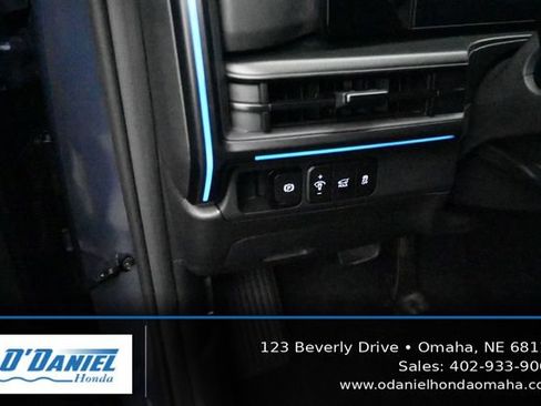 Used 2025 Hyundai Santa Fe Calligraphy AWD/4WD image 27