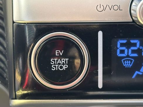 Used 2022 Hyundai Ioniq 5 SE image 18
