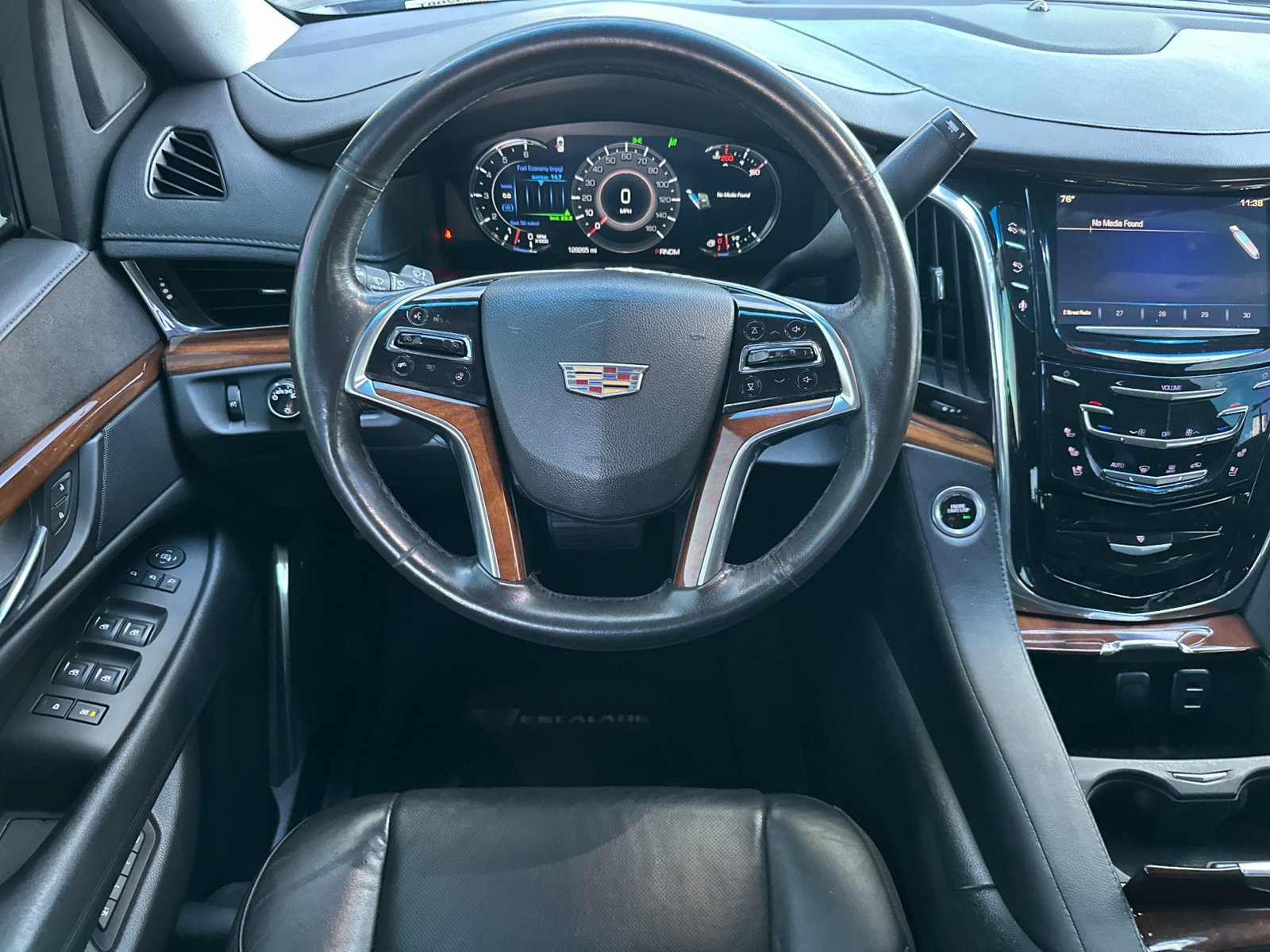 Used 2016 Cadillac Escalade 2WD image 15