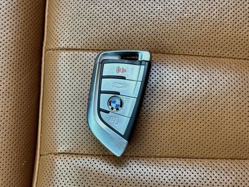 Used 2021 BMW X7 xDrive40i AWD/4WD image 29