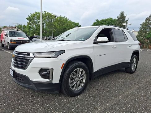 Used 2023 Chevrolet Traverse LT w/ LPO, Roadside Safety Package AWD/4WD image 3