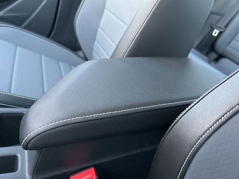 New 2026 Volkswagen Jetta SE image 32