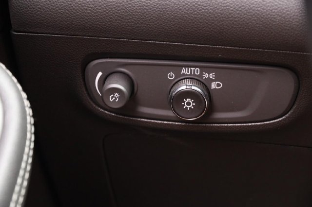Used 2024 Buick Encore GX Sport Touring FWD image 20