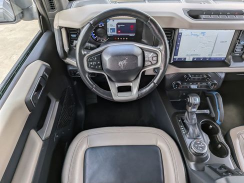 Used 2022 Ford Bronco Wildtrak AWD/4WD image 17