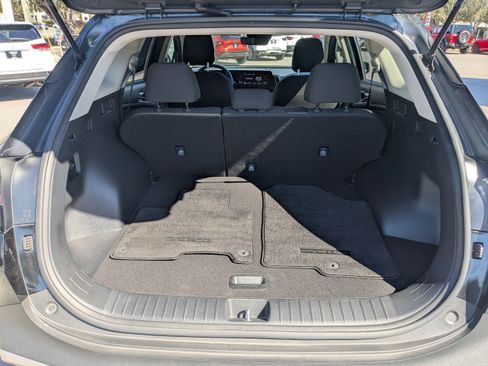 Used 2025 Kia Sportage LX image 14