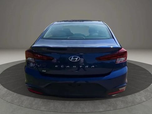 Used 2020 Hyundai Elantra SE FWD image 5