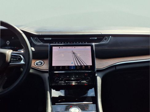 Used 2021 Jeep Grand Cherokee L Summit w/ Advanced Protech Group IV image 15