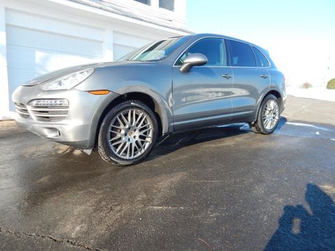 Used 2014 Porsche Cayenne SPORT UTILITY 4-DR image 5