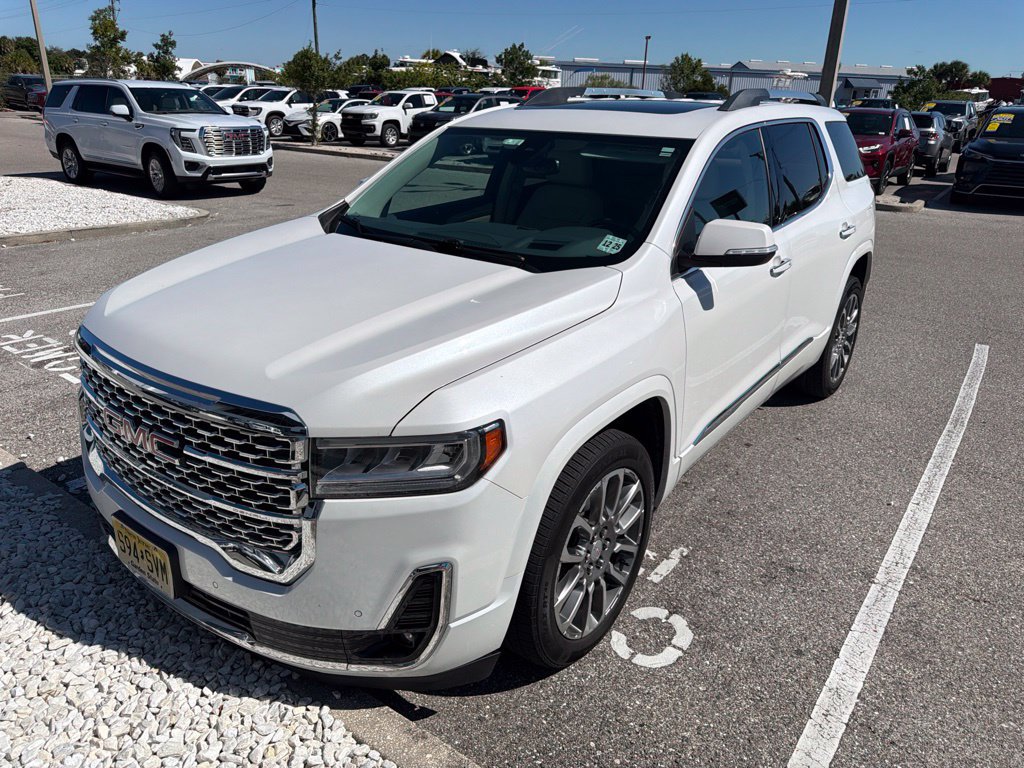 Used 2021 GMC Acadia Denali w/ Trailering Package AWD/4WD image 3