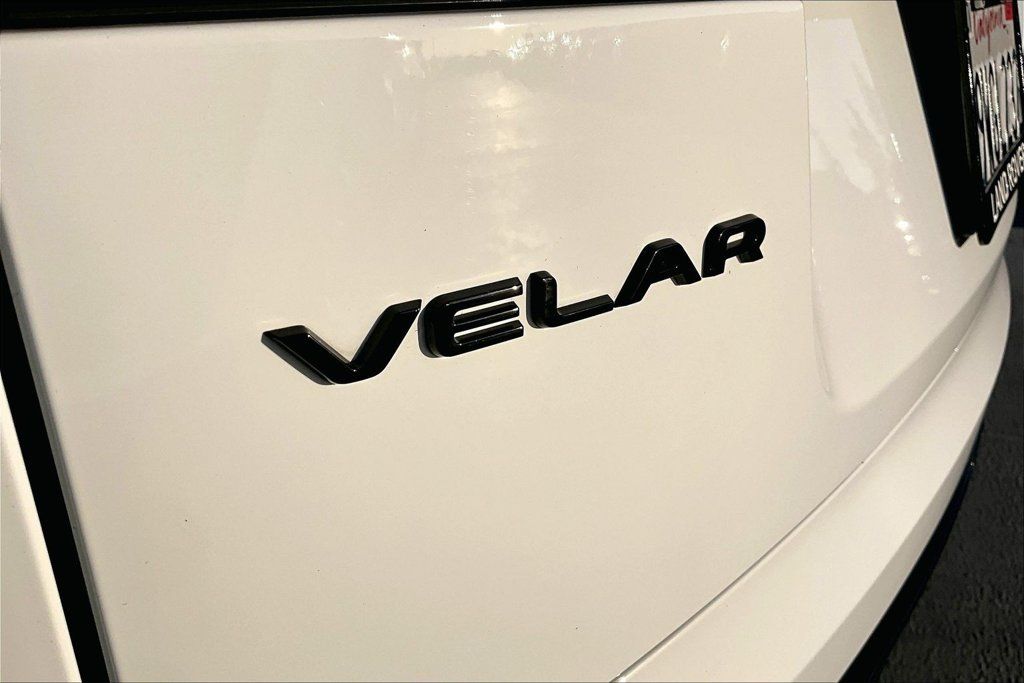 Certified 2026 Land Rover Range Rover Velar Dynamic SE AWD/4WD image 22