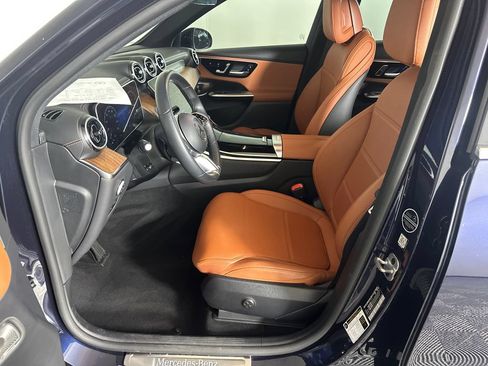 Certified 2023 Mercedes-Benz GLC 300 image 9