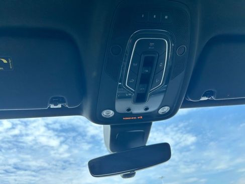 Used 2017 Audi Q7 3.0T Prestige image 28