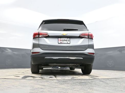 Used 2024 Chevrolet Equinox LT image 37