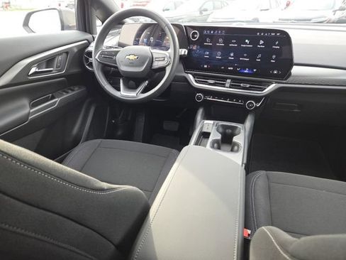 Certified 2026 Chevrolet Equinox EV LT image 25