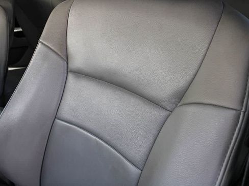 Used 2018 Honda Pilot Touring image 22