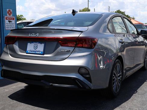 Used 2023 Kia Forte GT-Line w/ GT-Line Premium Package FWD image 5