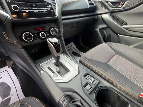 Used 2020 Subaru Crosstrek 2.0i Premium image 12