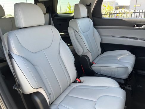 Used 2025 Hyundai Palisade SEL FWD image 24