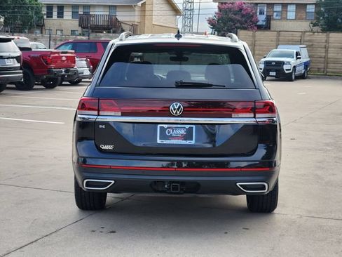 Used 2024 Volkswagen Atlas SE FWD image 14
