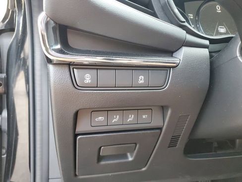 Used 2023 MAZDA MAZDA3 s image 29