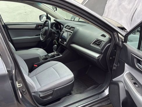 Used 2018 Subaru Outback 2.5i Premium image 25