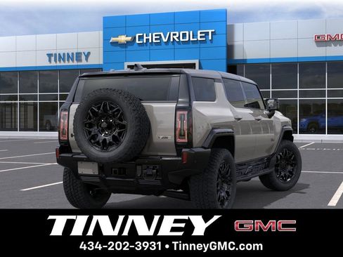 New 2026 GMC Hummer EV SUV w/ LPO, Dark Essentials Package AWD/4WD image 4