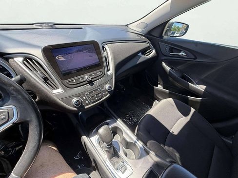 Used 2022 Chevrolet Malibu LT FWD image 19