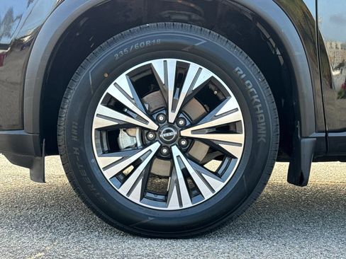 Used 2023 Nissan Rogue SV FWD image 27
