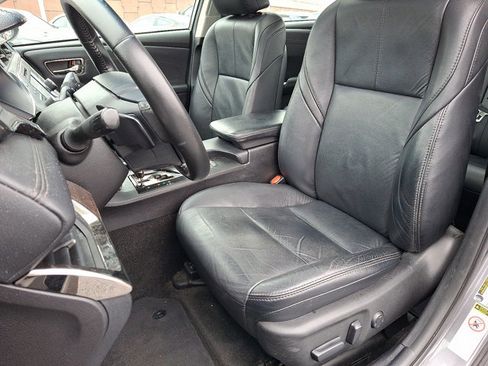 Used 2015 Toyota Avalon XLE Premium image 8