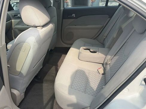 Used 2010 Ford Fusion SE FWD image 10
