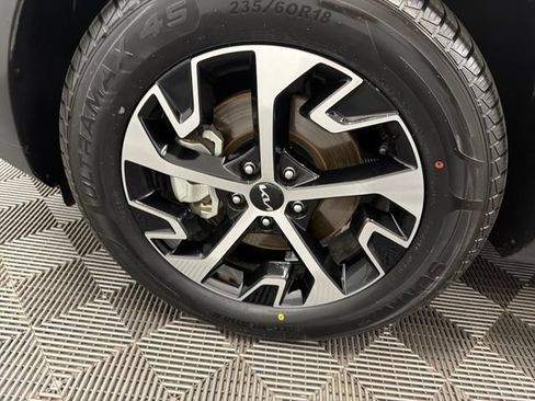 Certified 2025 Kia Sportage EX AWD/4WD image 28