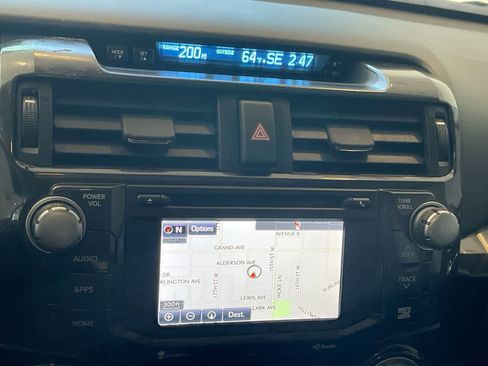 Used 2014 Toyota 4Runner Trail Premium image 18