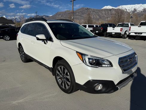 Used 2015 Subaru Outback 2.5i Limited image 1