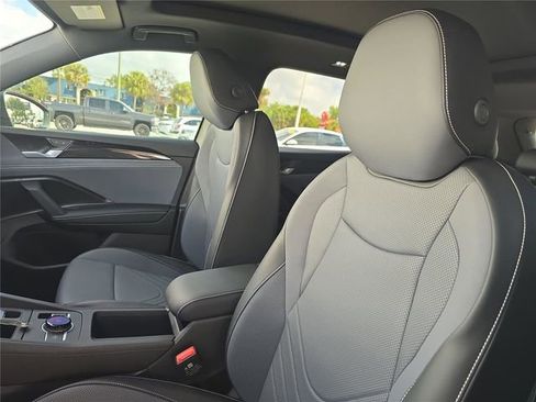 New 2026 Volkswagen Tiguan SE R-Line FWD image 16