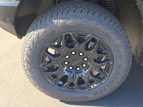 New 2026 GMC Hummer EV 4x4 Crew Cab image 5