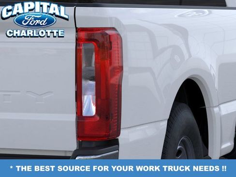 New 2026 Ford F250 XL w/ XL Chrome Package RWD image 21