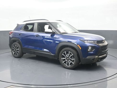 Used 2023 Chevrolet TrailBlazer ACTIV w/ Sun and Liftgate Package image 8