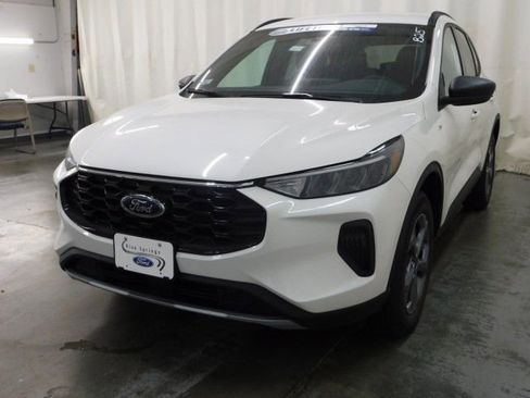 New 2026 Ford Escape ST-Line w/ Tech Pack #1 image 9