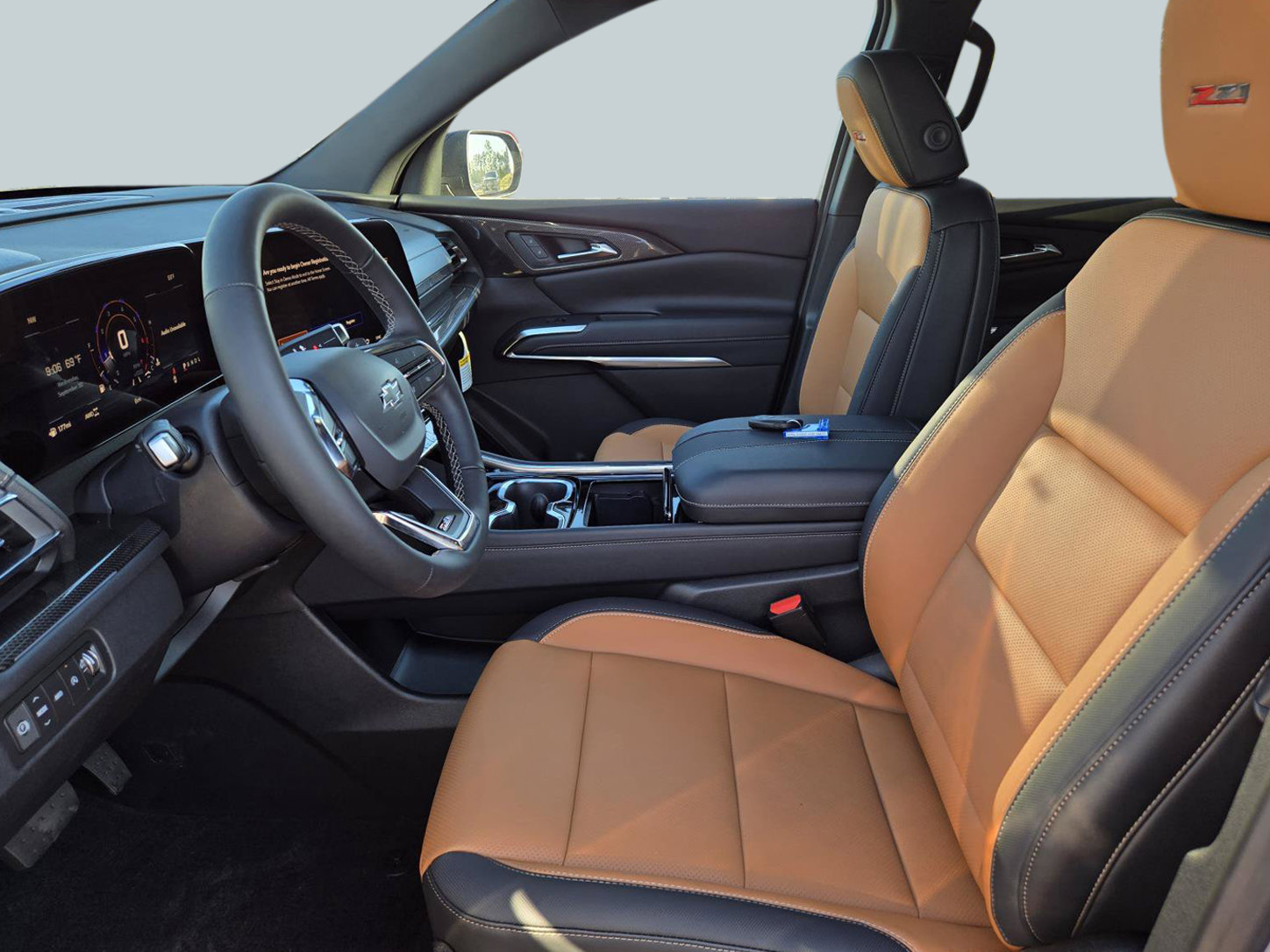 New 2027 Chevrolet Traverse Z71 w/ Enhanced Driving Package AWD/4WD image 12