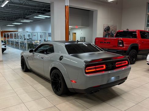 Used 2020 Dodge Challenger SRT Hellcat Redeye image 4