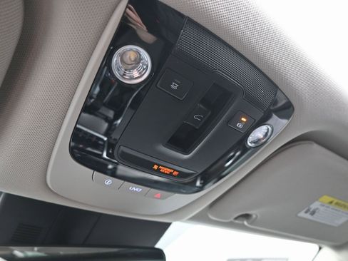 Used 2022 Kia Sorento SX Prestige image 17