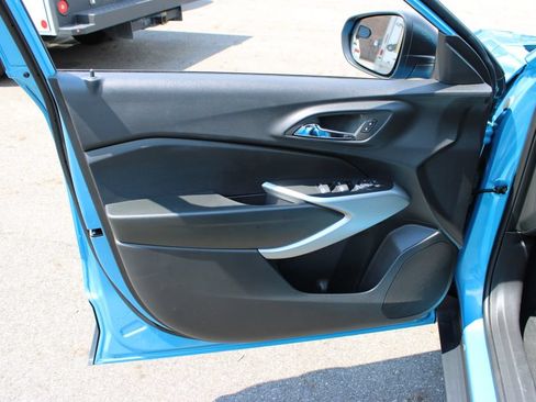 Certified 2025 Chevrolet Trax LS FWD image 7