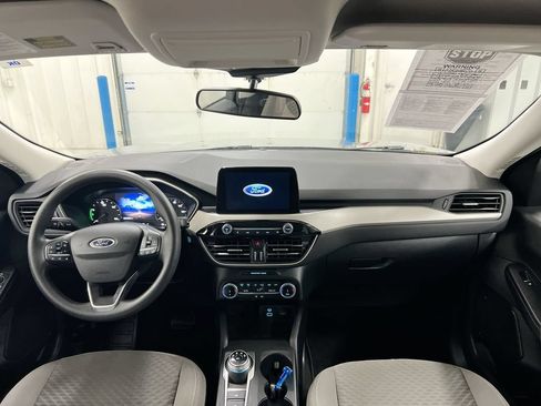 Used 2022 Ford Escape SE FWD image 10