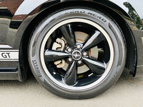 Used 2007 Ford Mustang GT RWD image 25