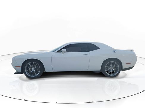 Used 2022 Dodge Challenger GT image 4