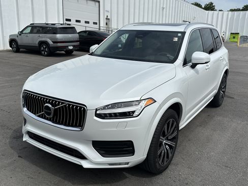 Used 2023 Volvo XC90 B5 Core w/ Protection Package Premier AWD/4WD image 5