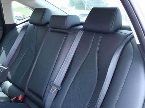 Certified 2025 Acura TLX w/ Technology Package FWD image 13